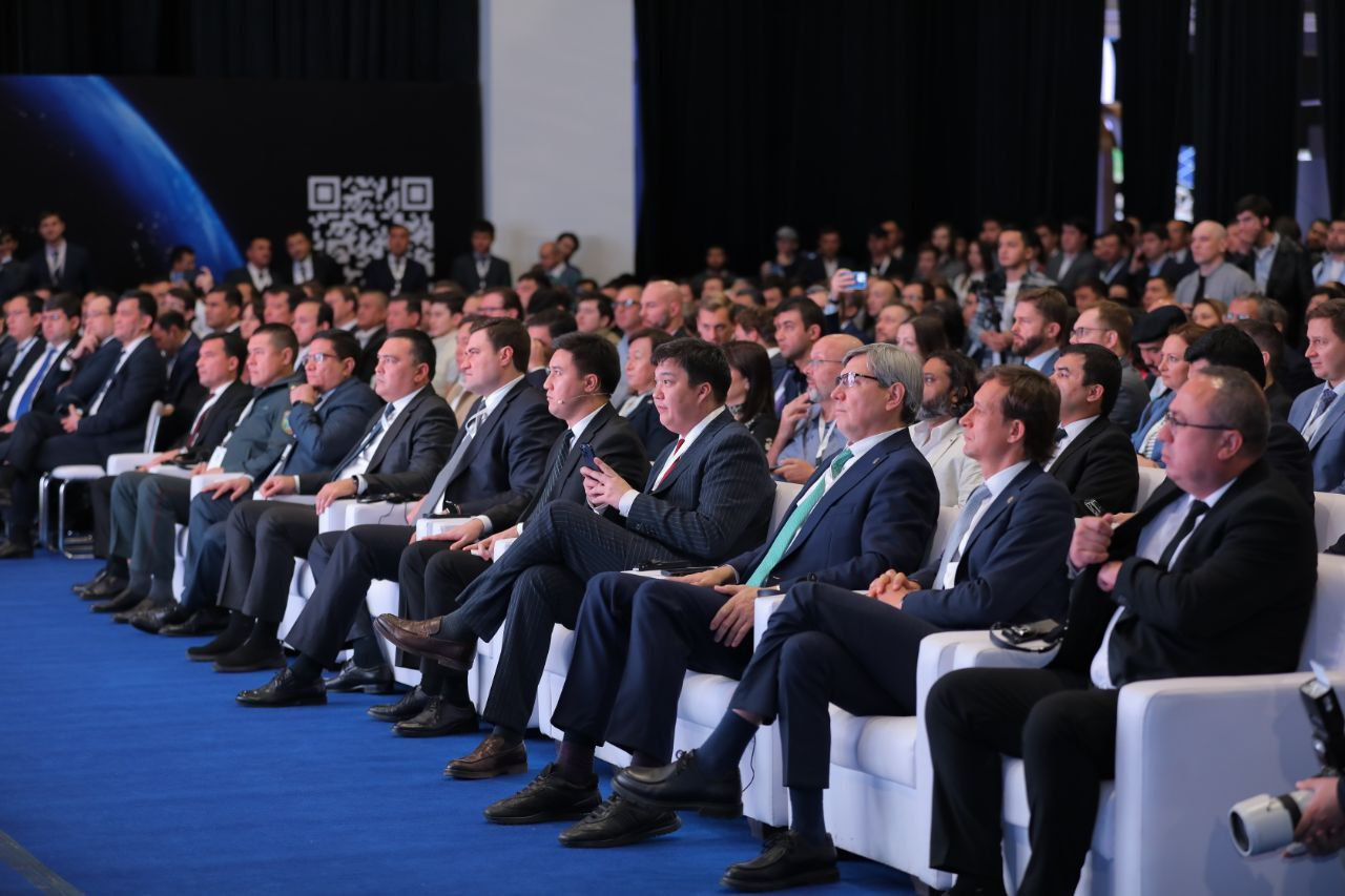 Summit & plenary halls